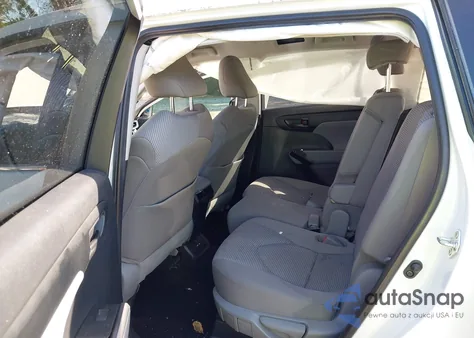 2020 Toyota Highlander L из США, поврежденный, VIN 5TDCZRAHXLS503080